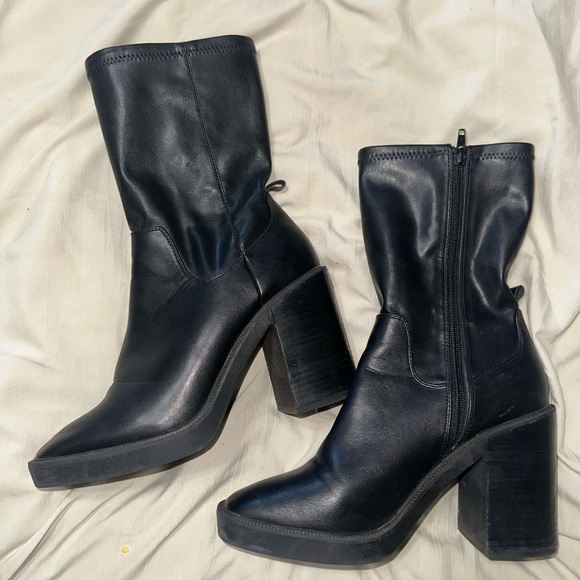Urban Outfitters Black Heeled Boots - Picture 1 of 3